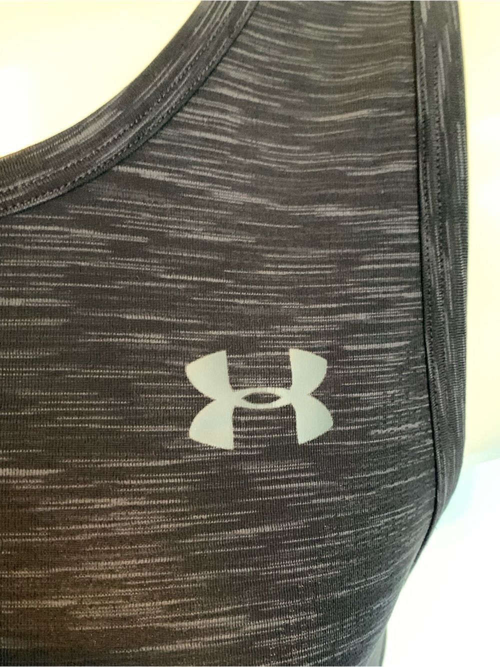 Under Armour mens tank top